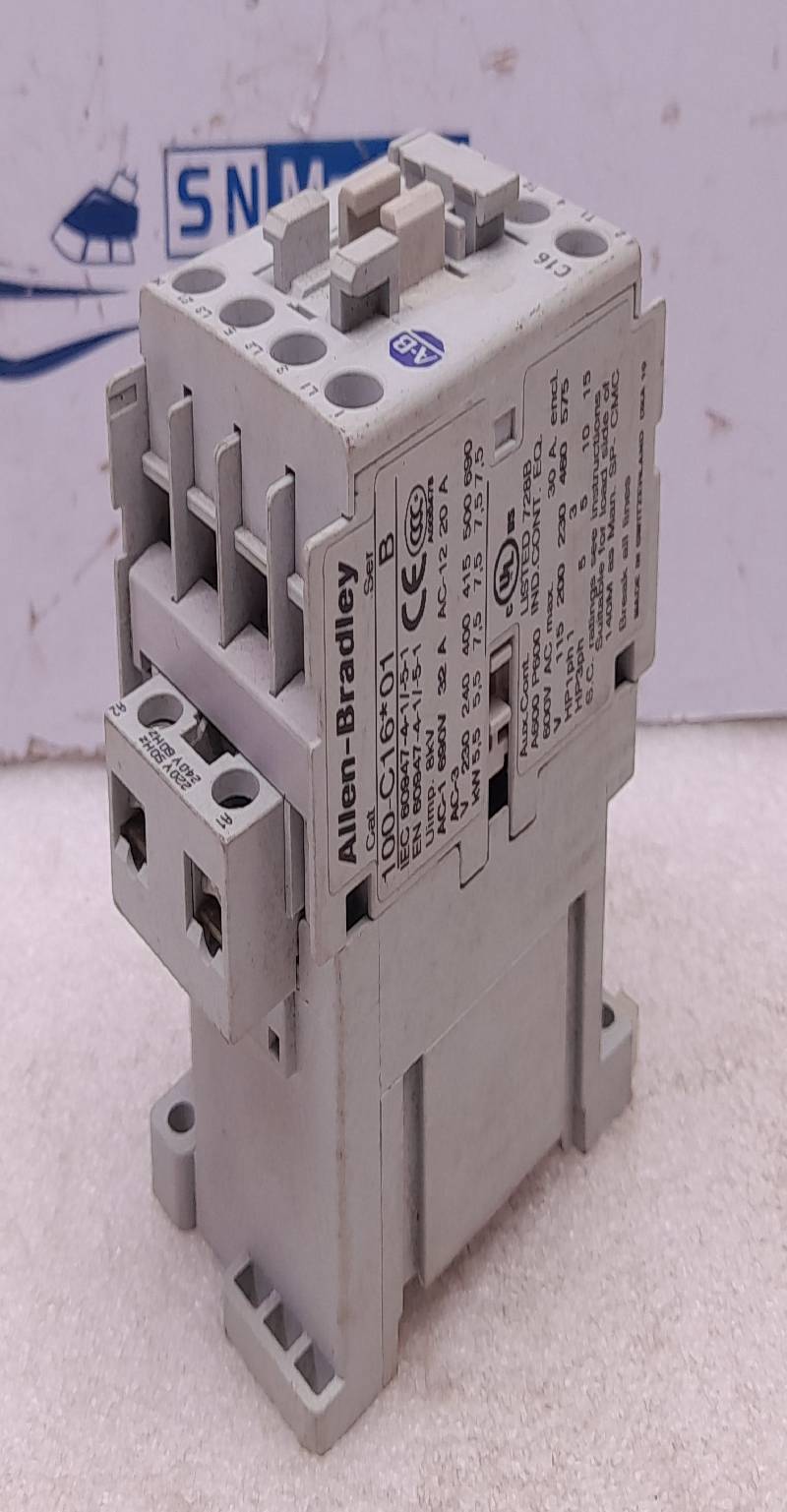 Allen Bradley 100-C16*01 Contactor 220V 50Hz 240V 60Hz Ser B