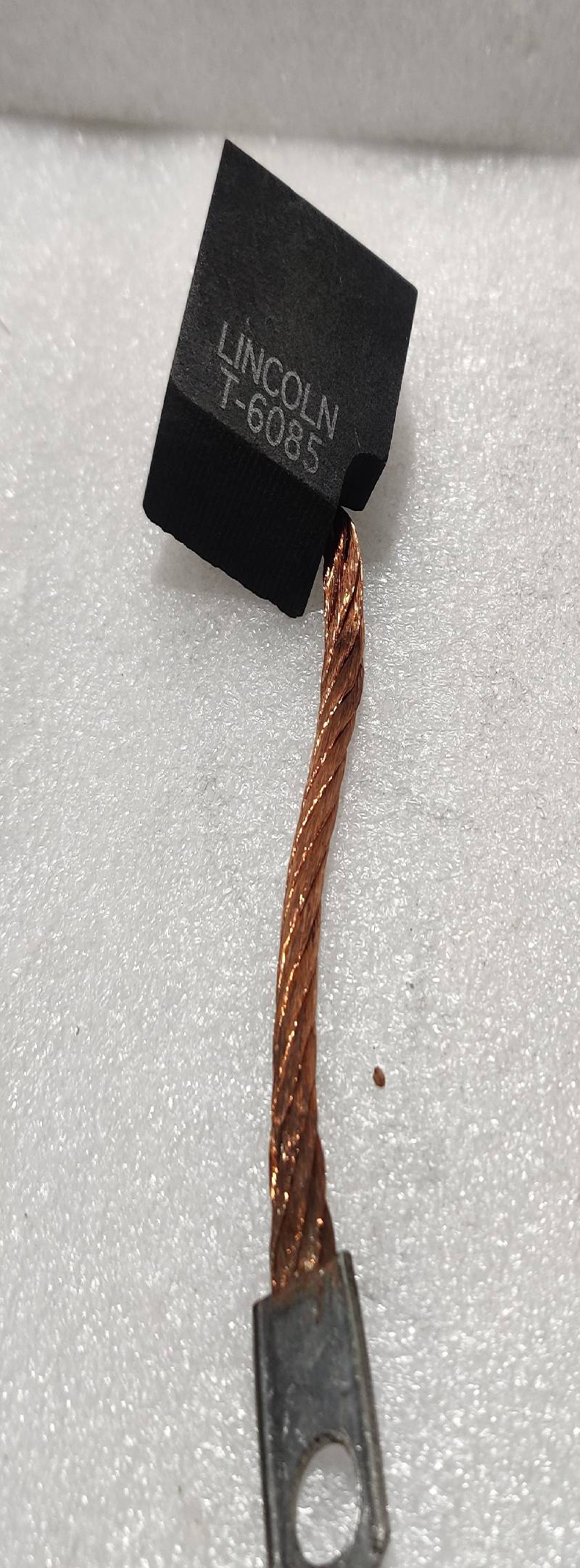 LINCOLN T-6085 CARBON BRUSH