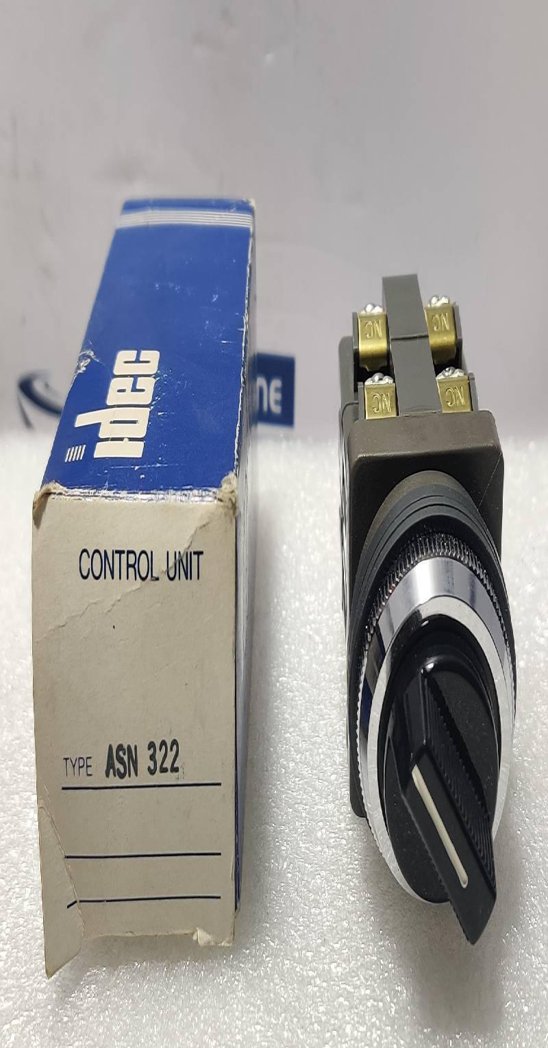Idec ASN322 Control Unit Selector Switch AC125 5A AC300V 3A