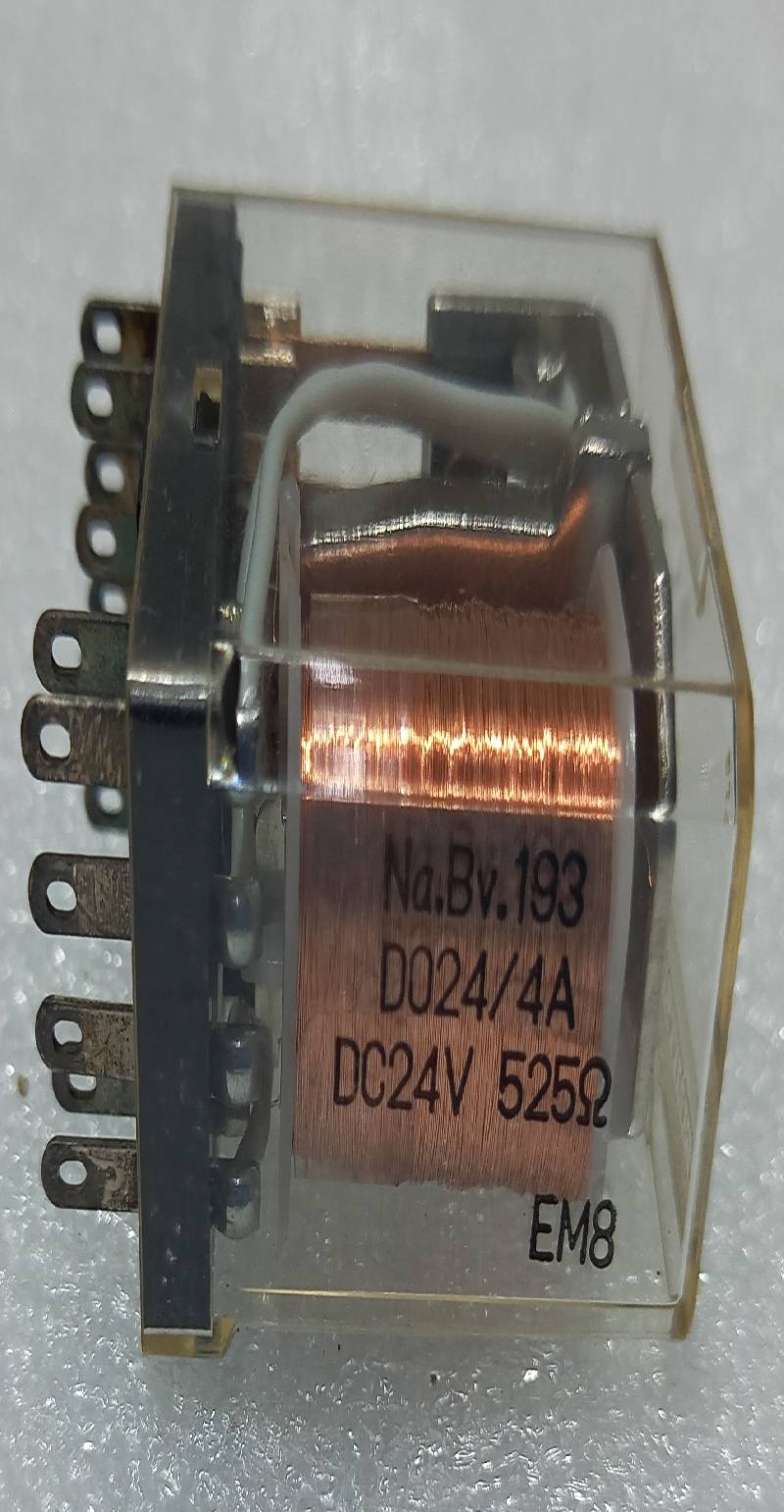 Fujitso Na.Bv.193 Safety Relay D024/4A DC24V 525Ω