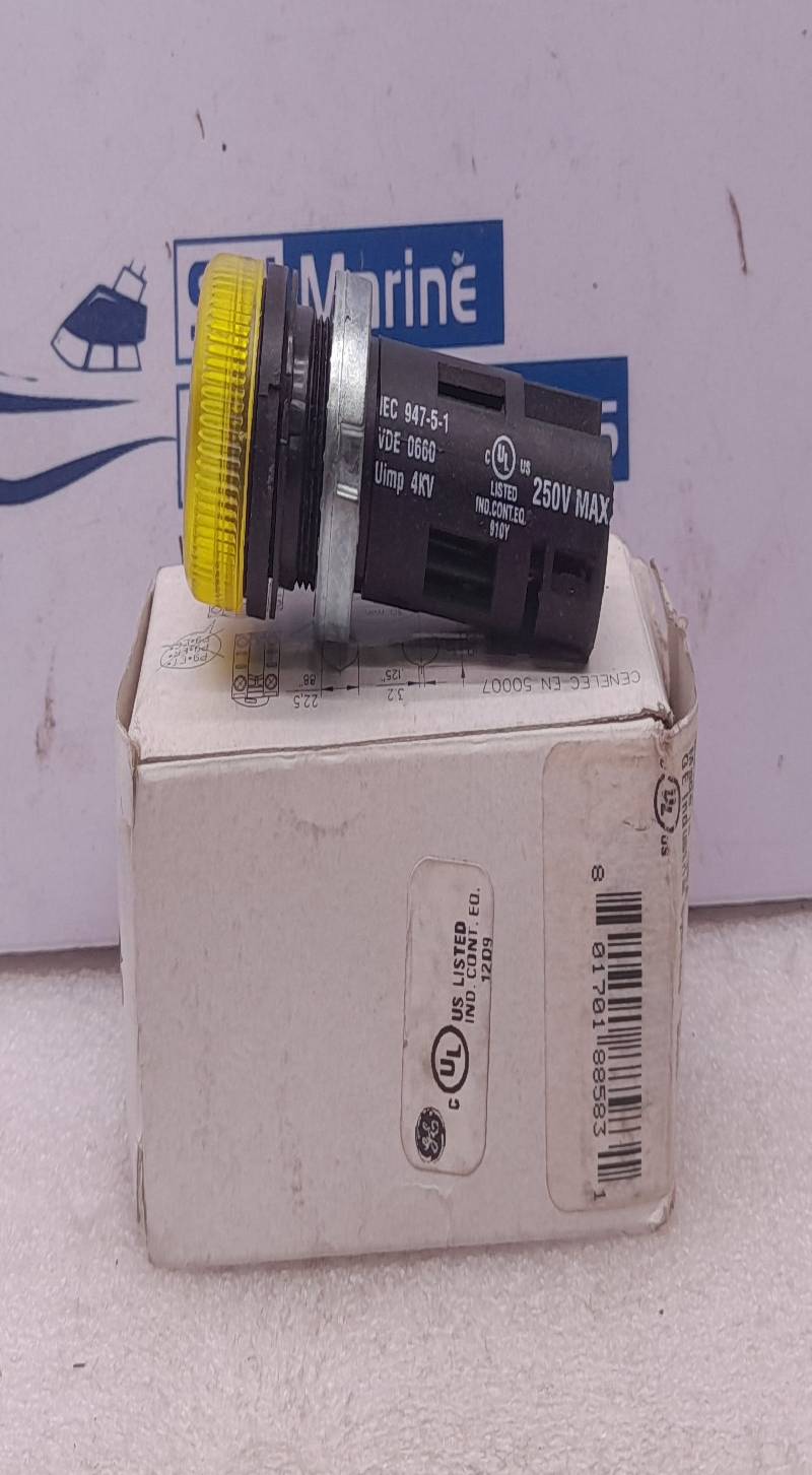 General Electric P9XUGRD0 Unibloc Pilot Light C-2000 Push Button 250V Max