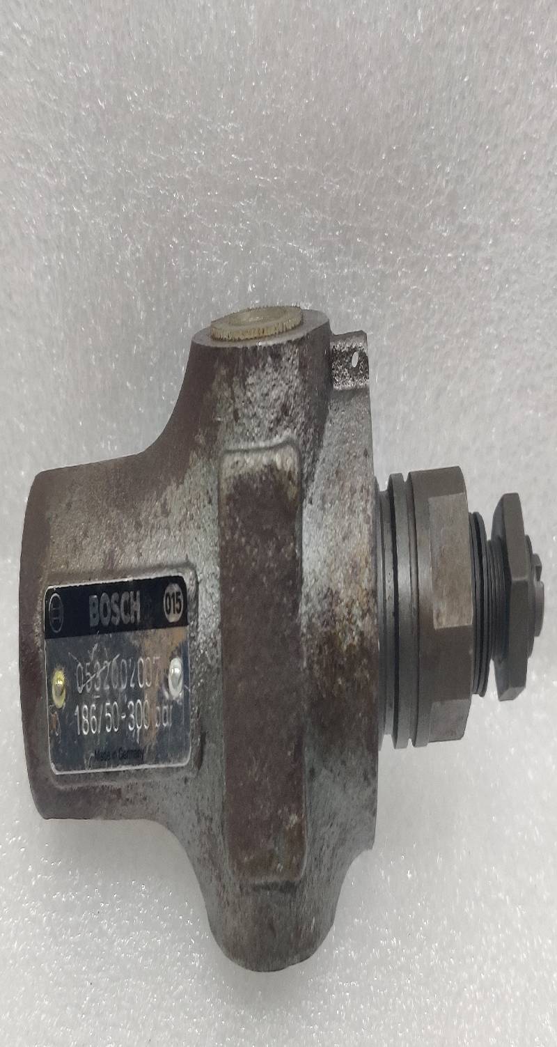 BOSCH 0532002007642 valve adjustable safety , item186/50-300 rotary oil battery 181-011963 pressure relief valve